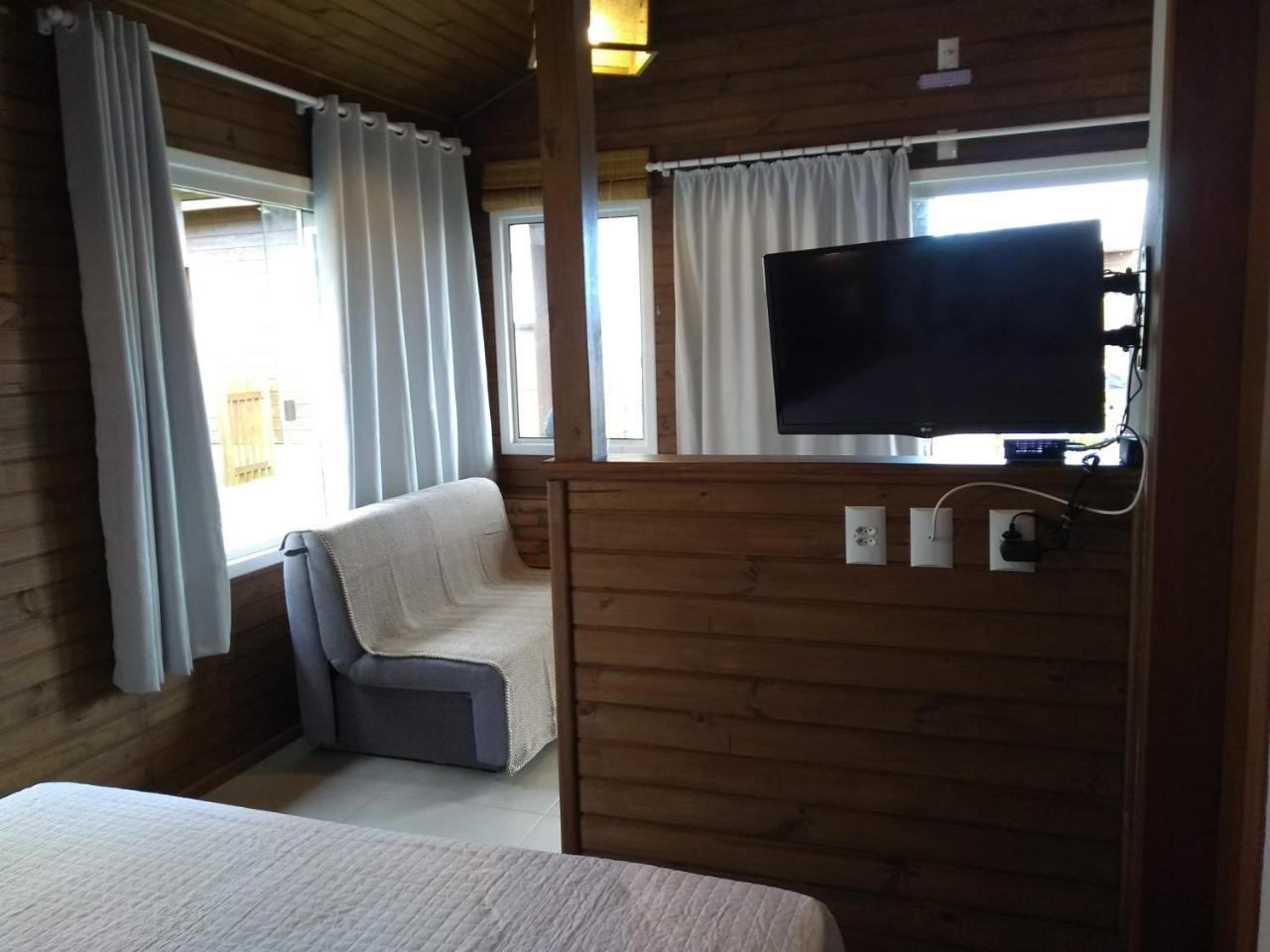 Suhr Apartment *